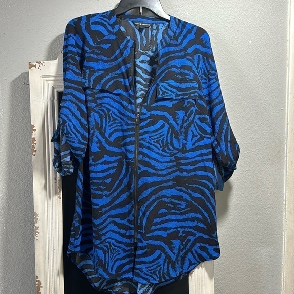 NWT Rock and Republic zip front black and blue tunic. - Picture 1 of 4
